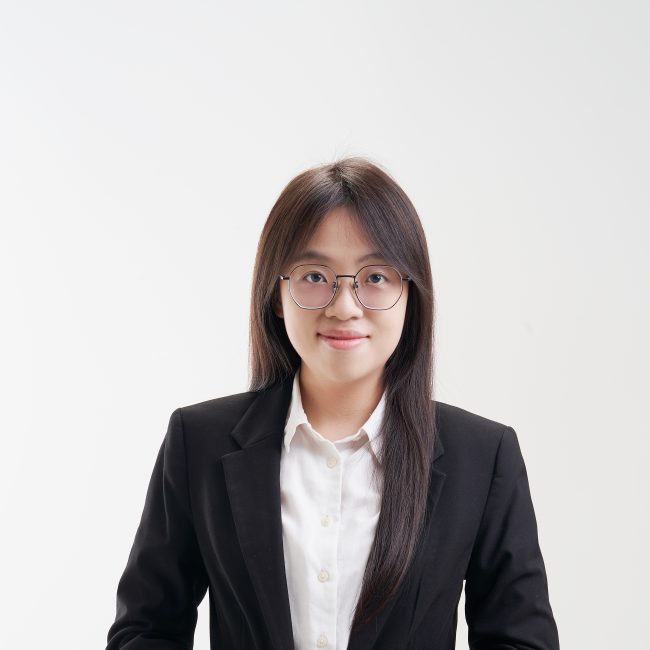Associate Kang Ying Qian
